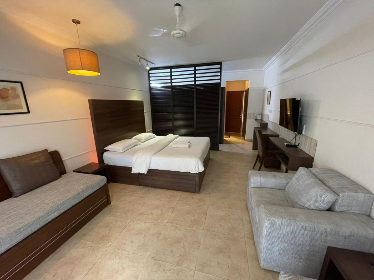 Aparthotel Casa Legend & Arpora - - Goa